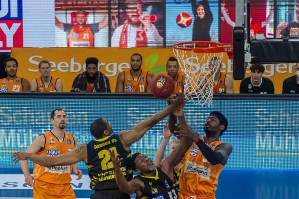 赛季三杀对 赛季三杀对